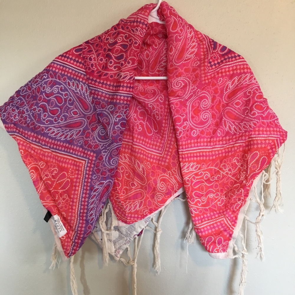 Reversible scarf